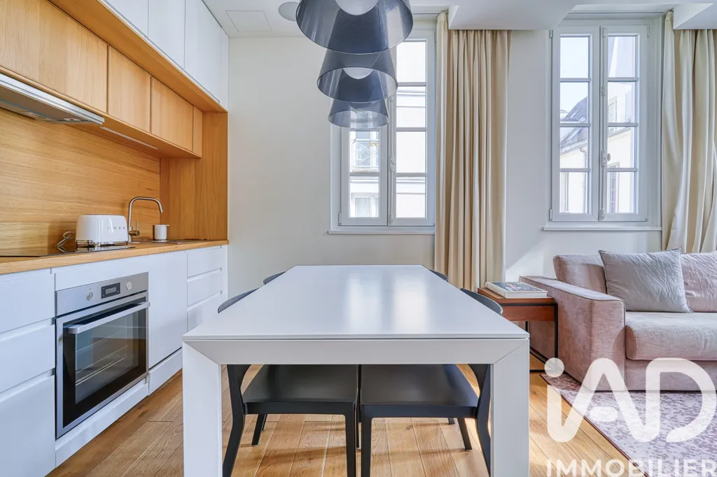 Cuisine - Appartement d'Architecte dans le Marais Historique