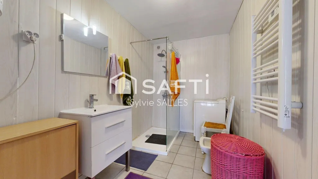 Vannitoad - House with Four Bedrooms in Belvès