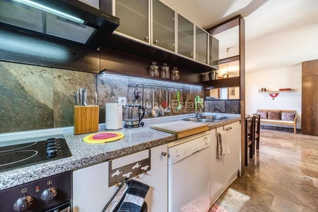 Kitchen - Family House with Pool near Postira