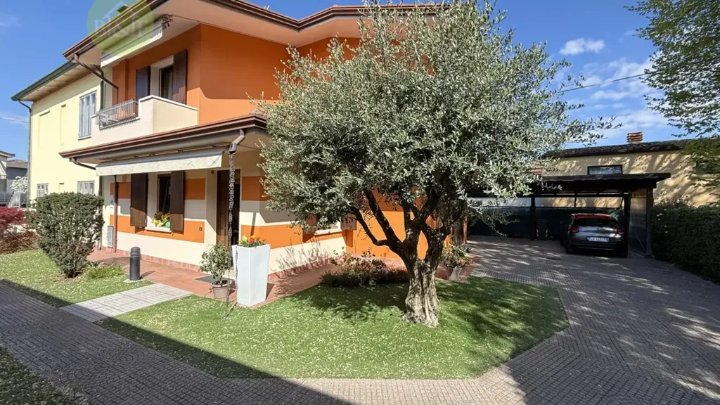 Extérieur - Bifamiliare Villa with Private Garden in Legnago