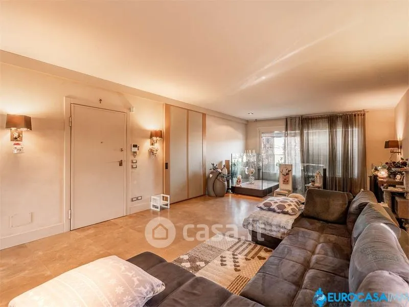 Séjour - Prestigious Attico with Terraces in Carpi