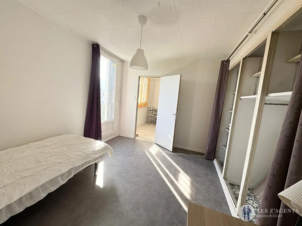 Bedrooms - Meubled 4-Bedroom Apartment with View in Saint-Martin-d'Hères