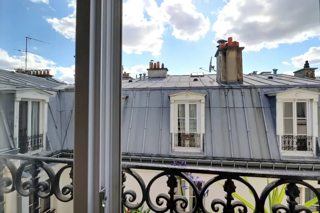 Rõdu - Furnished Flat on Avenue Philippe Auguste, Paris