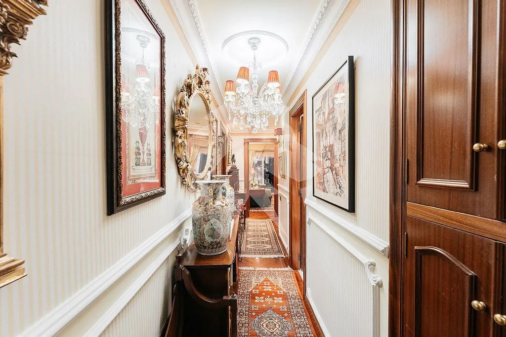 hallway_entrance