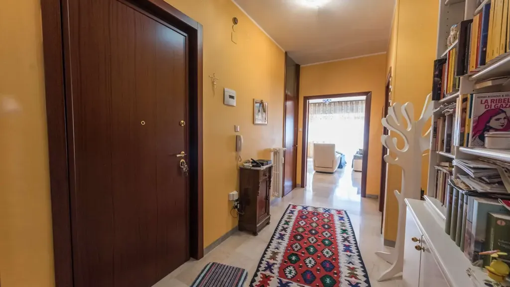 hallway_entrance