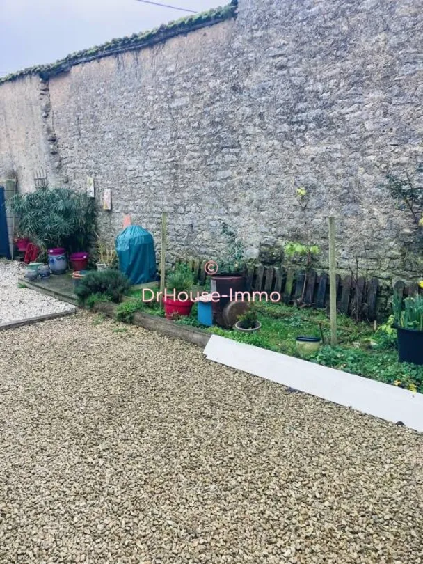 Jardin - Maison avec Cour et Terrasse à Craon