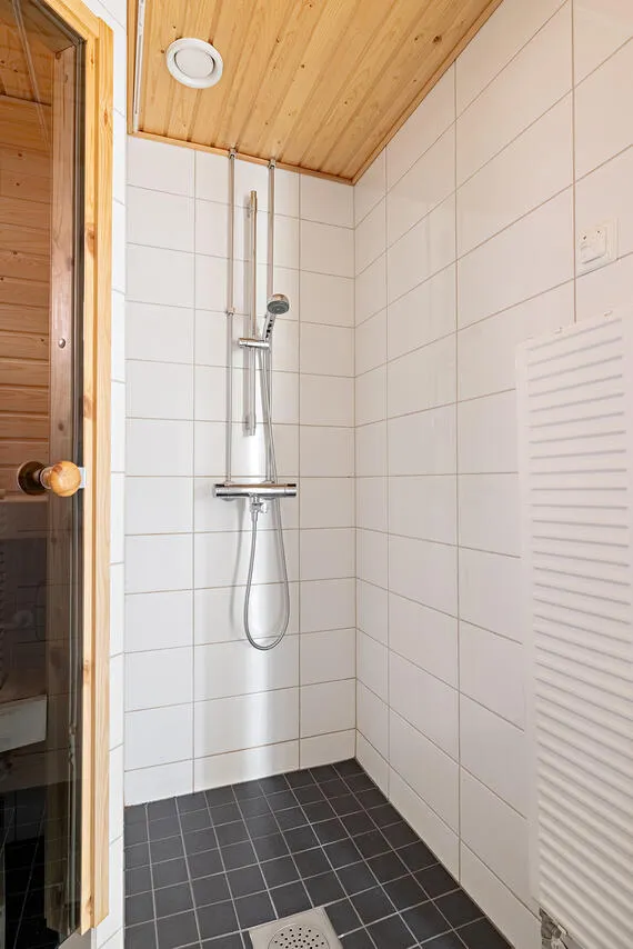 Salles de bain - Apartment with Balcony and Sauna in Kaakkuri