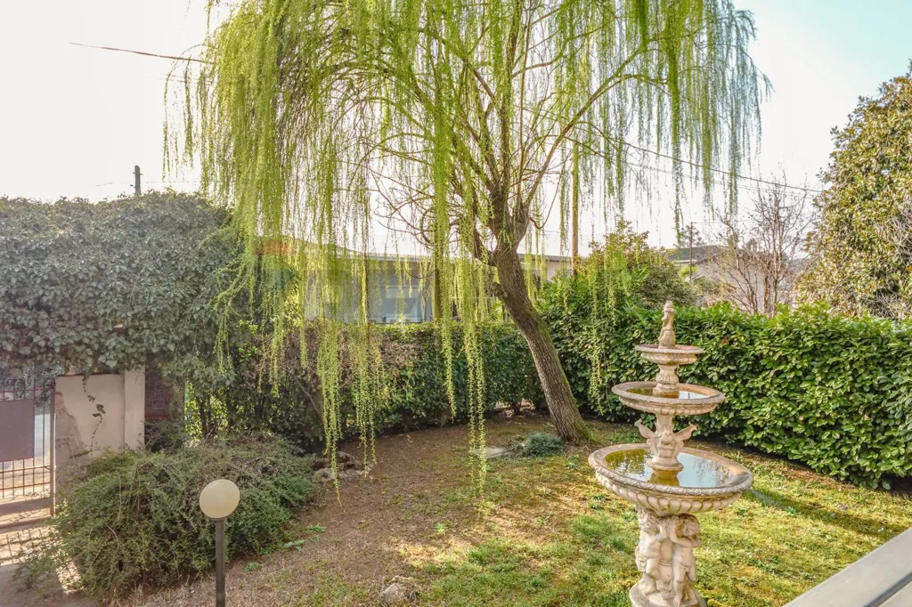 Aed - Bifamily House with Terrace in Gorla Minore