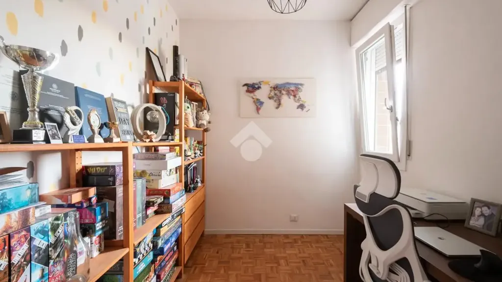 Apartment with Triple Exposure in Carpi