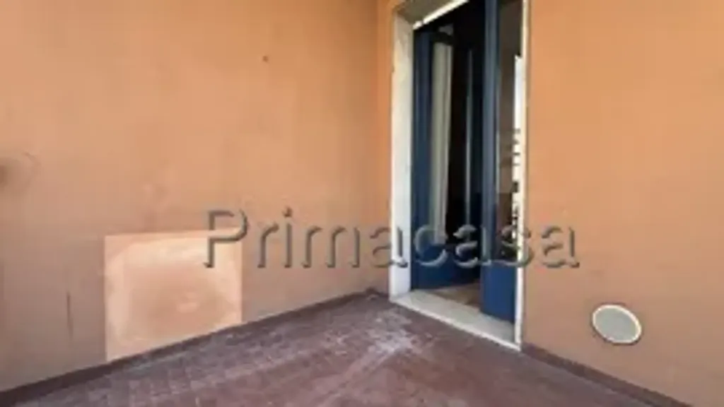 hallway_entrance