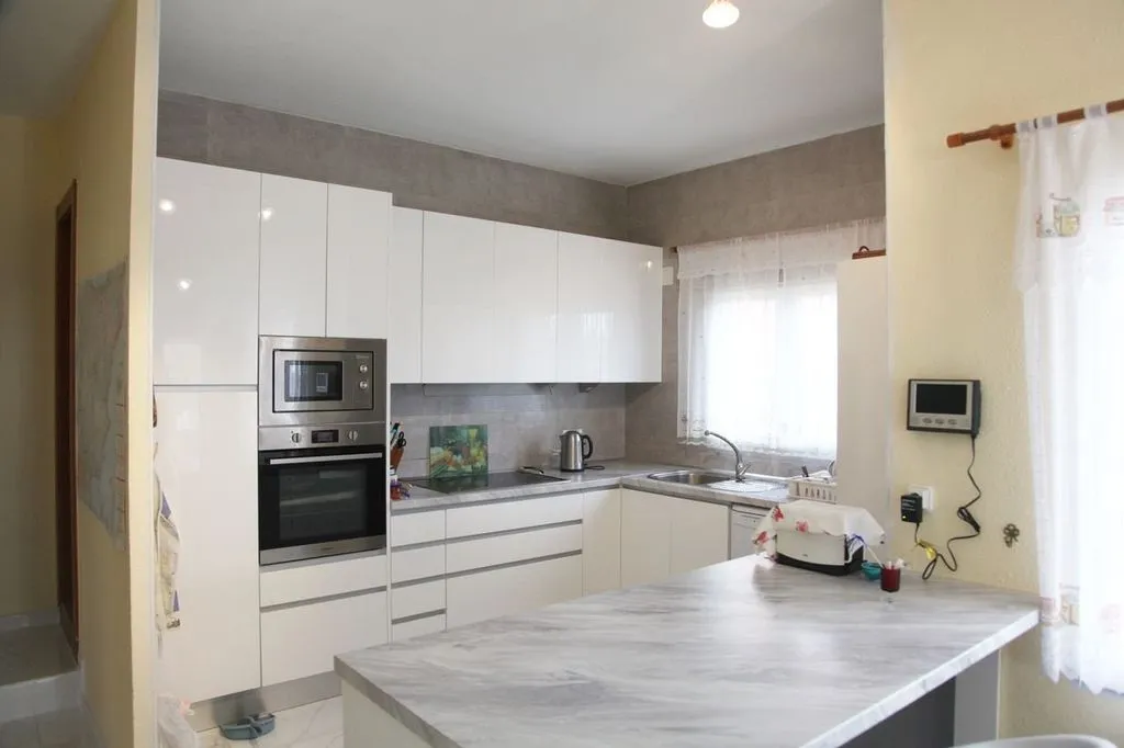 Cuisine - Mediterranean Villa with Pool in Calpe