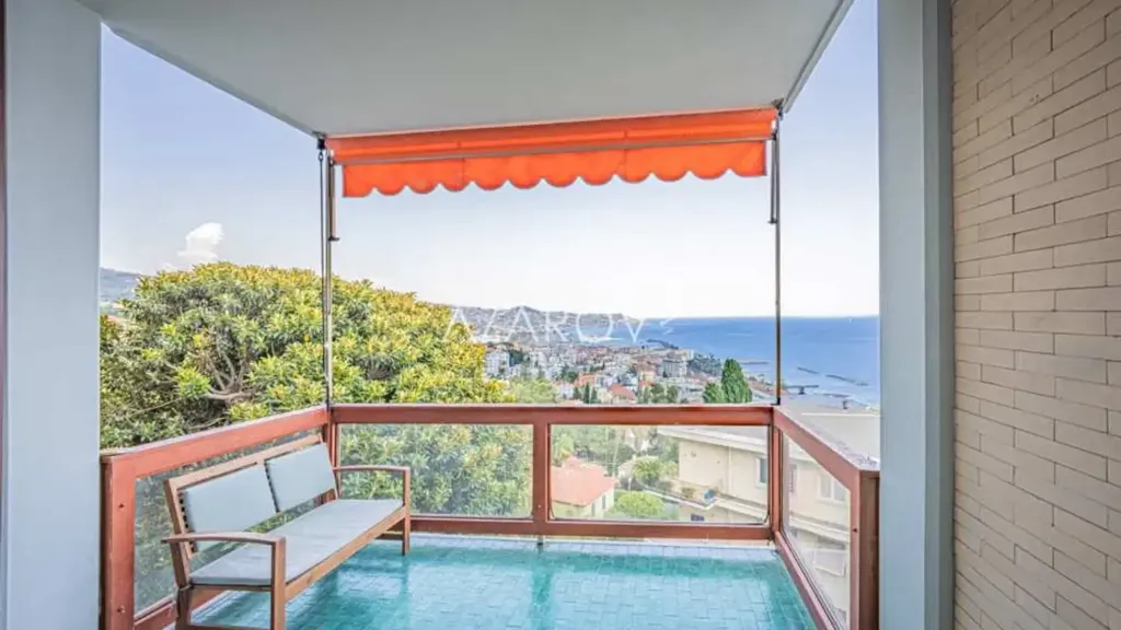 Balcon - Luxury Triplex with Sea View in Sanremo