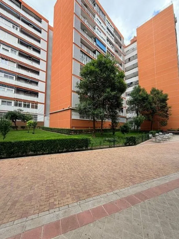 Jardin - Flat with Terrace in El Naranjo, Fuenlabrada
