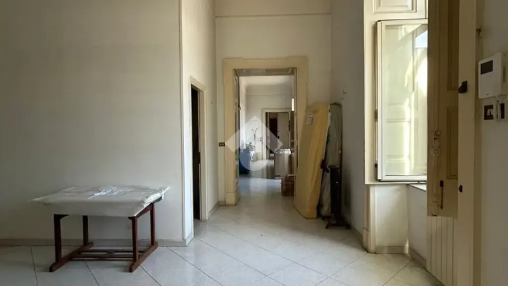 hallway_entrance