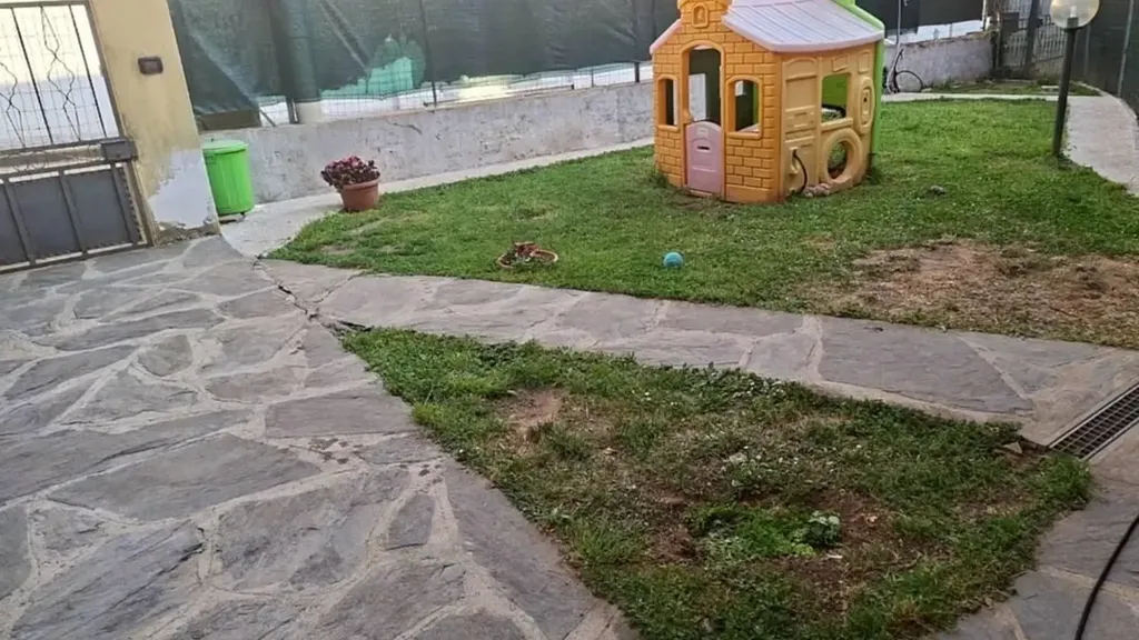Garden - 3-room house in IT