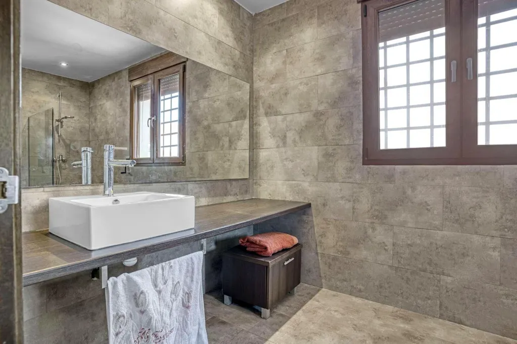 Salles de bain - Villa with Pool in Camì Paterna-Lloma del Calderer