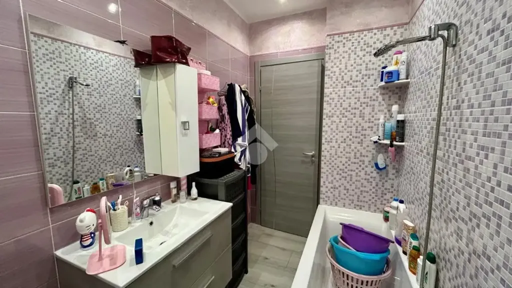Vannitoad - Modernised Apartment with Balcony in Palermo