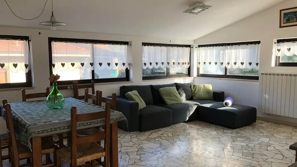 Söögituba - Four-Bedroom Apartment with Terrace in Florence