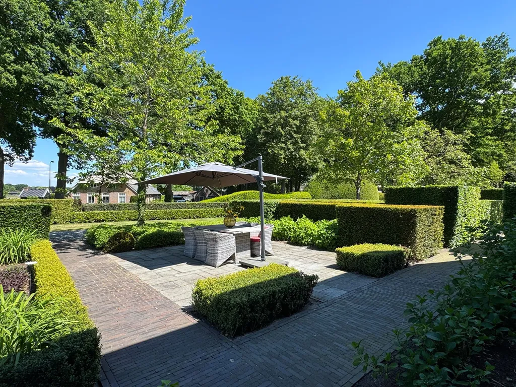 Giardino - Rietgedekt Landhuis with Pool in Hierden