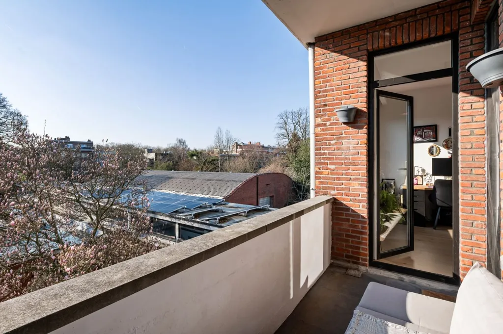 Balcone - Renovated Apartment with West Terrace in Berchem