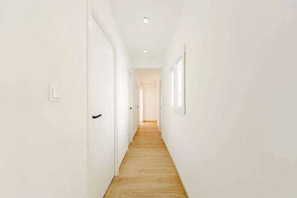 hallway_entrance