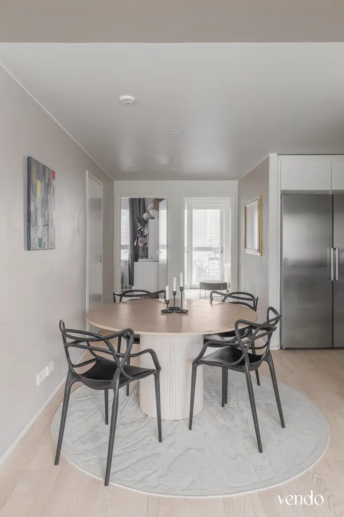 Salle à manger - Modern Apartment with Balcony in Vanha Munkkiniemi
