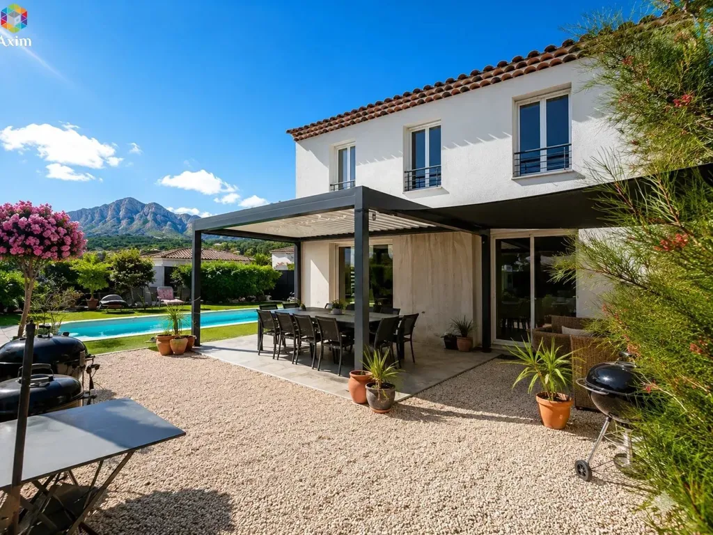 Terrace - Contemporary Villa with Pool in Puget-sur-Argens