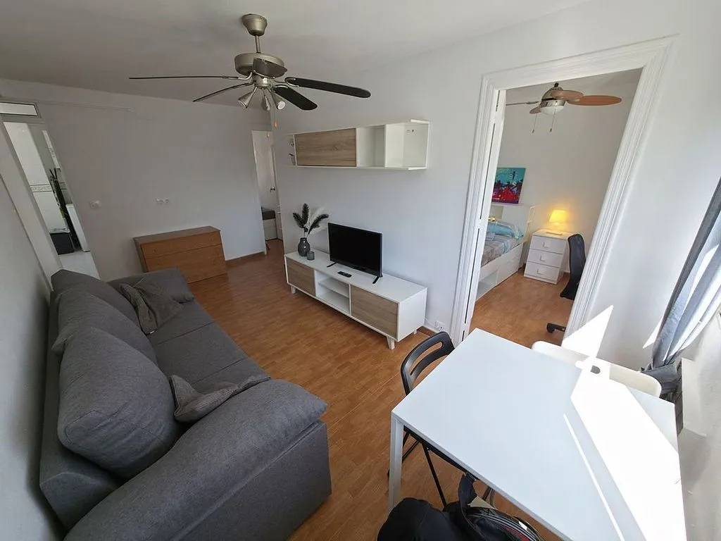 Elutuba - Furnished Flat with Garden in Las Huertas