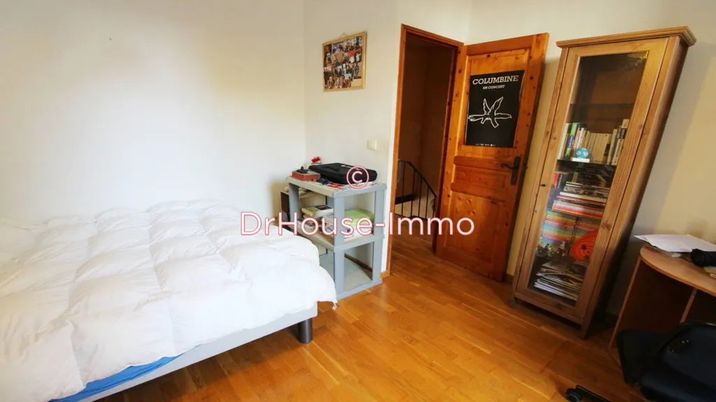 Chambres - Maison Lumineuse avec Jardin à Marseille-3e