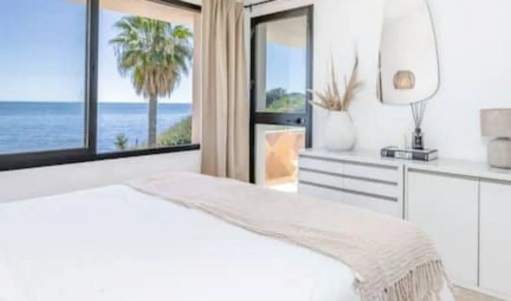 Chambres - Seaside Villa with Private Beach in Estepona