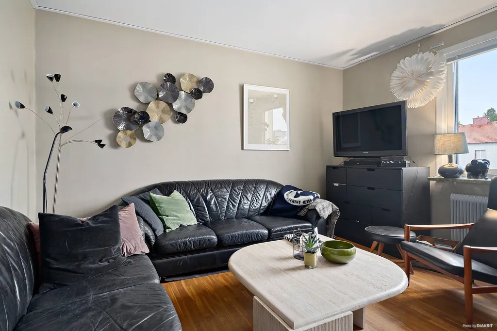 Elutuba - Cozy 3rd Floor Flat with Balcony on Kvarngatan