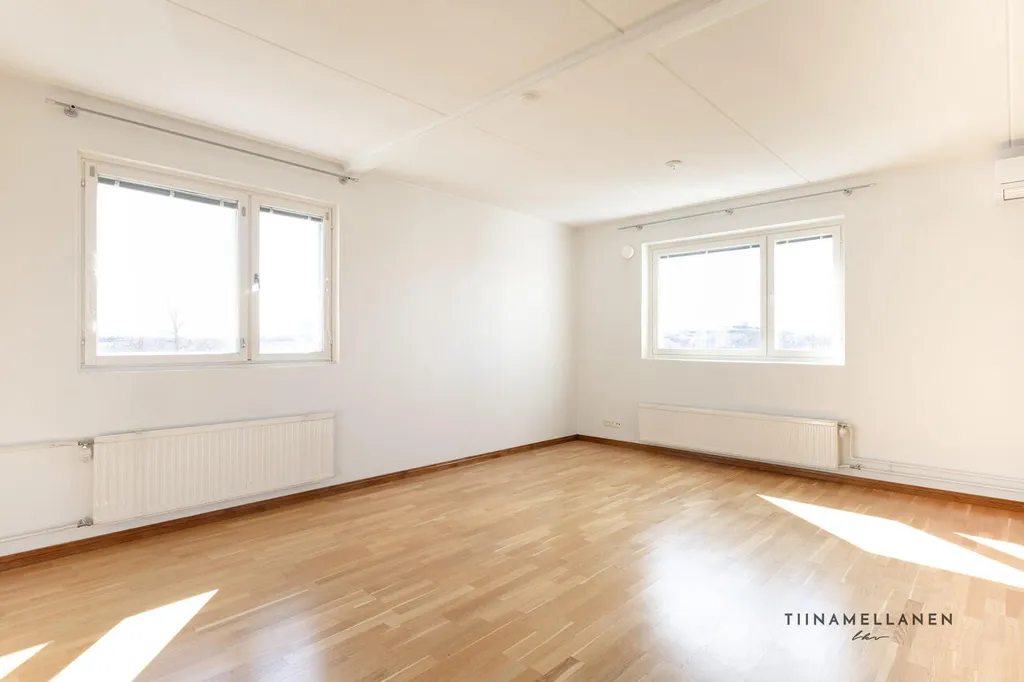 Toad - Spacious Corner Apartment with Balcony in Canal Area
