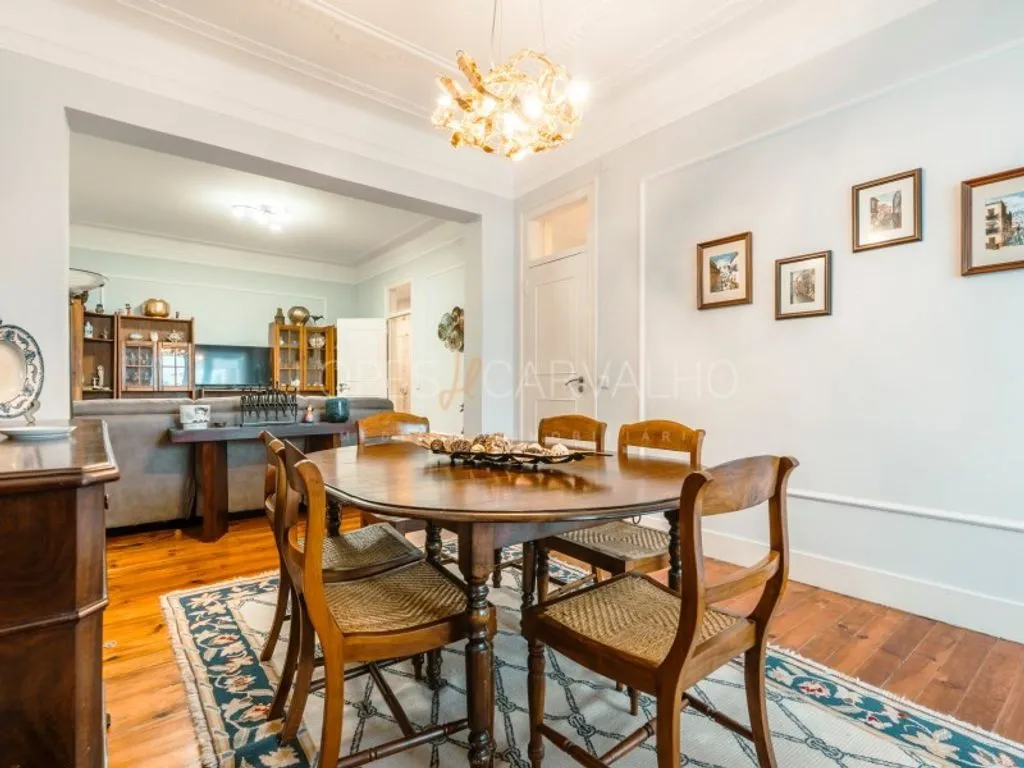 Söögituba - Luxury Apartment with High Ceilings in Lisbon