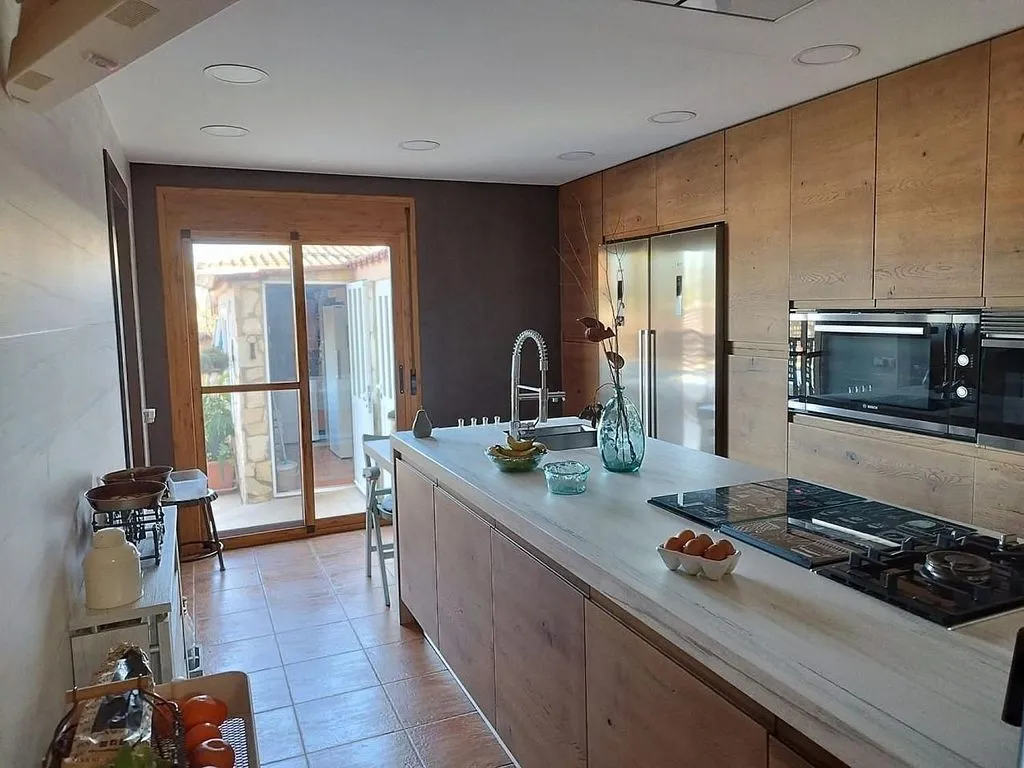 Cuisine - Chalet with Pool and Terrace in El Catllar