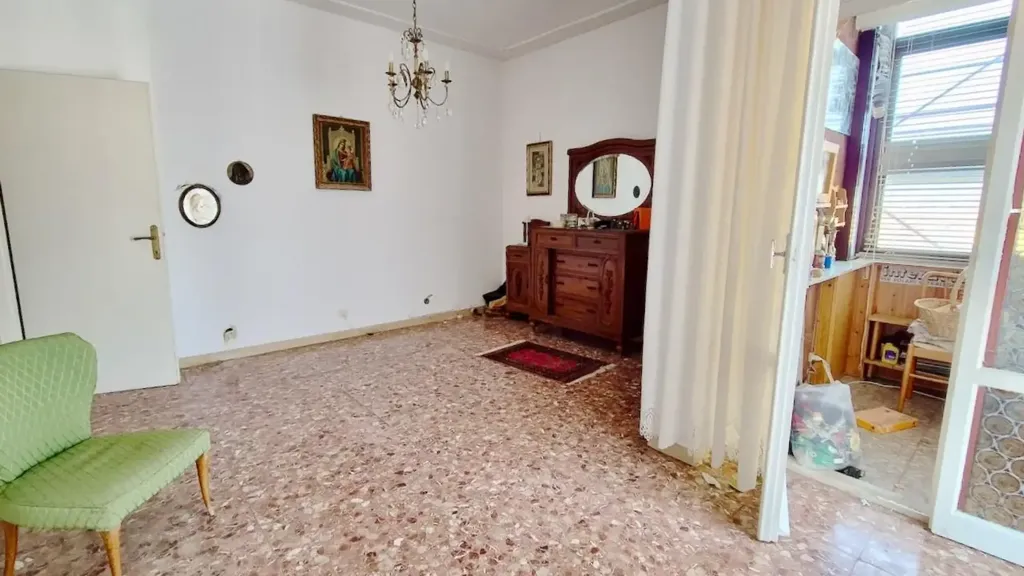 Elutuba - Apartment with Balcony in Pisa