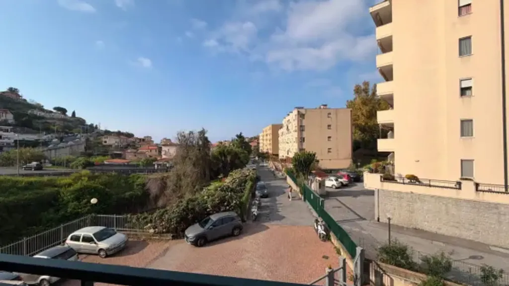 Rõdu - Modern Flat with Terrace in Sanremo