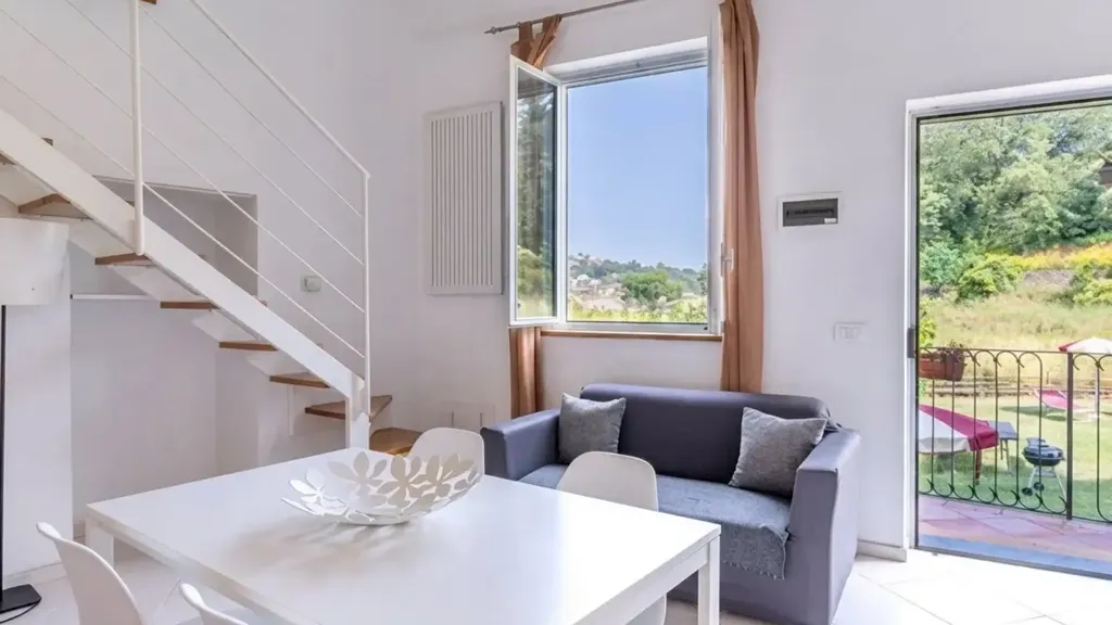 Séjour - Restored Stone Villa with Terrace in Imperia