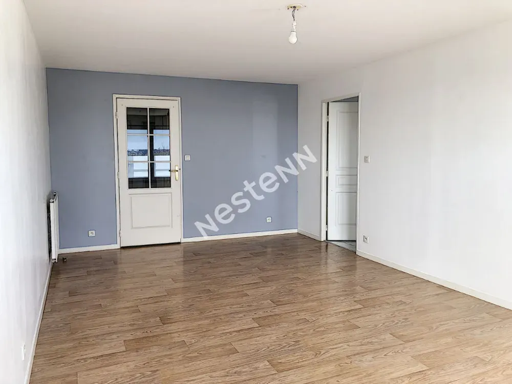 Pièces - Appartement 3 Pièces avec Balcon à Quimper
