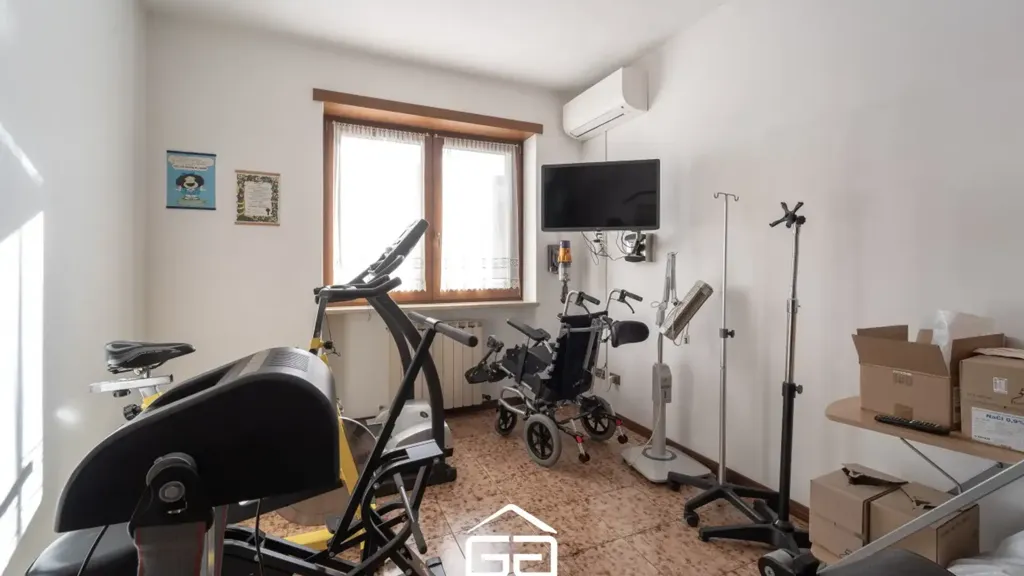 Kabinet - High-Efficiency Villa with Garden in Malo