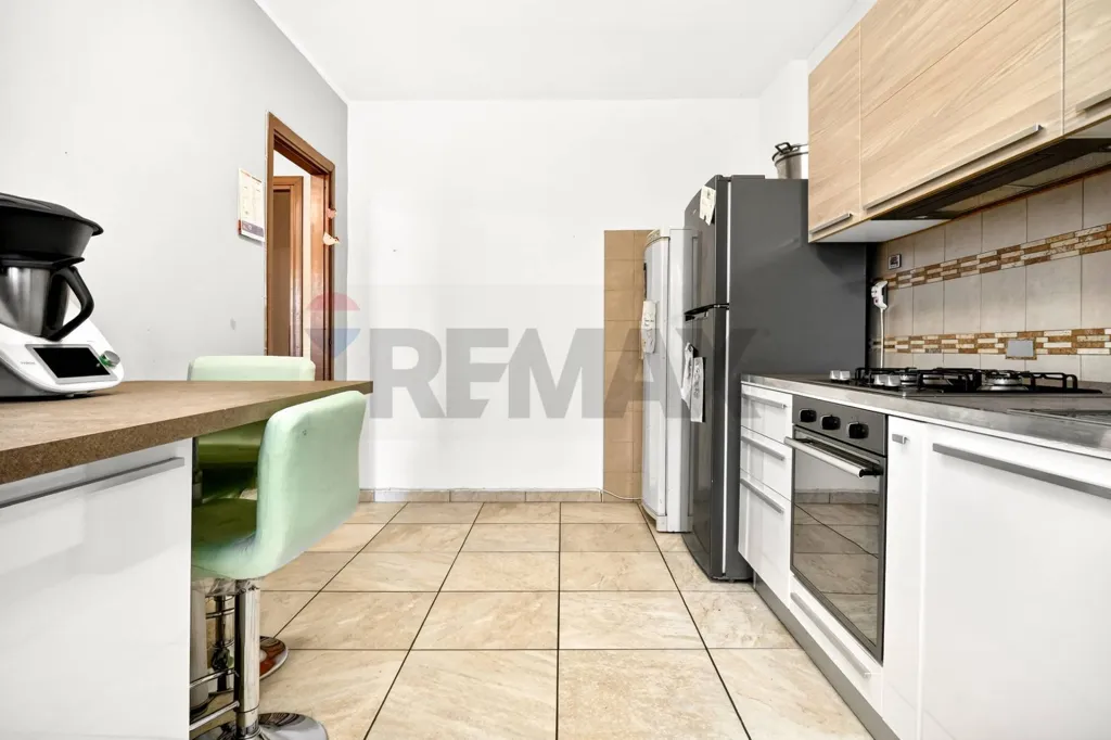 Köök - Modernised Three-Bedroom Apartment, Gorla Minore