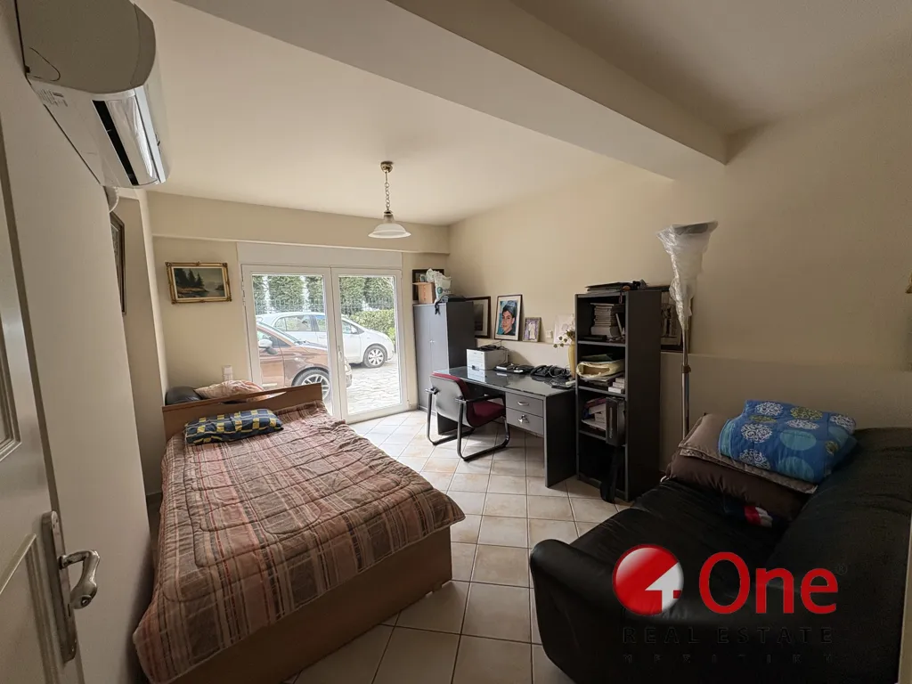 Bedrooms - Luxury Detached House with Pool in Pikermi