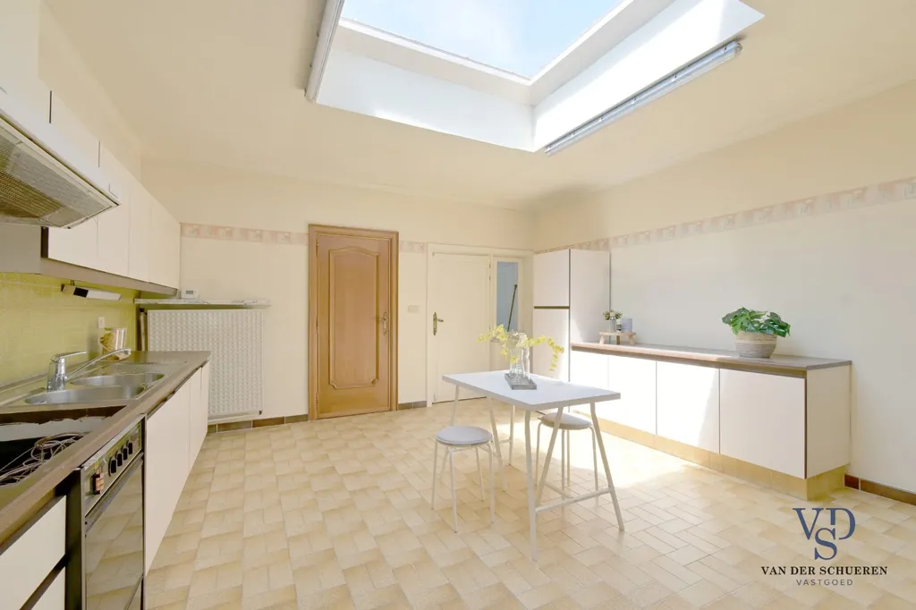 Cuisine - Maison Charmante avec Jardin à Gavere