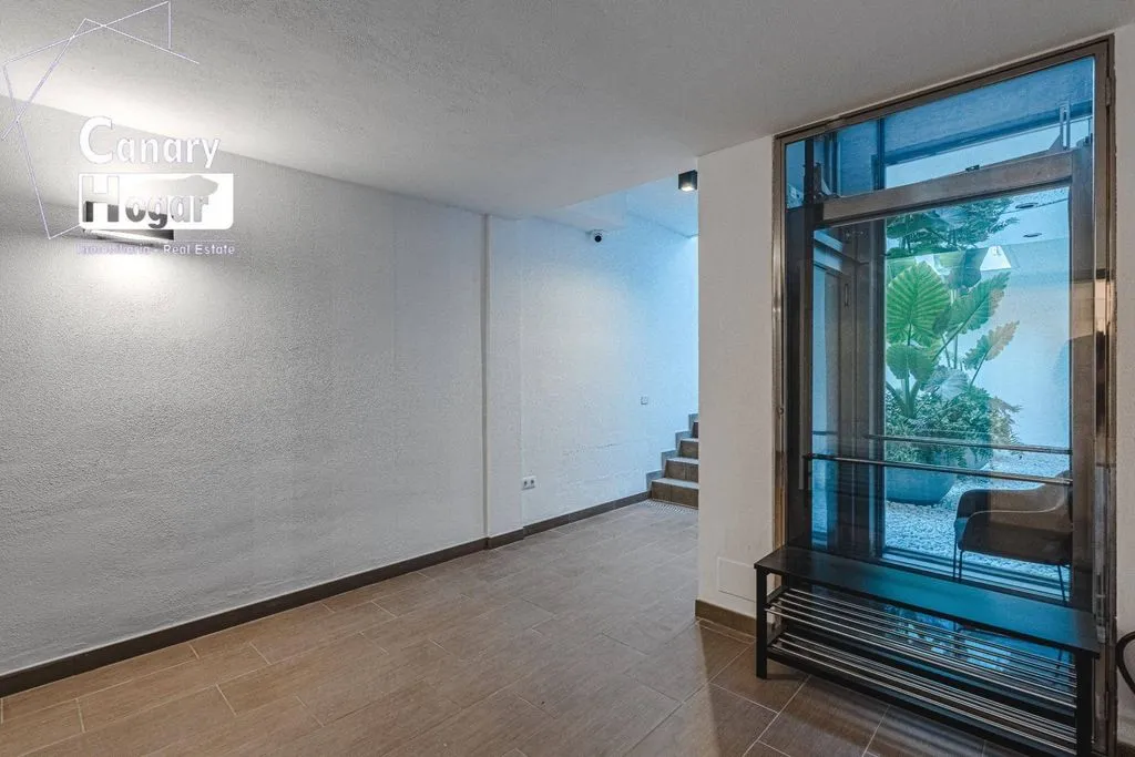 Entrée - Luxury Villa with Ocean Views in Adeje