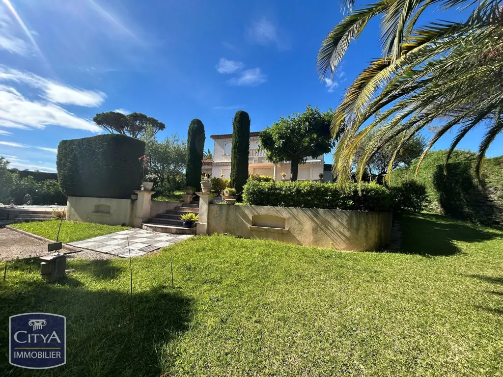 Aed - Villa with Pool in Saint-Raphaël