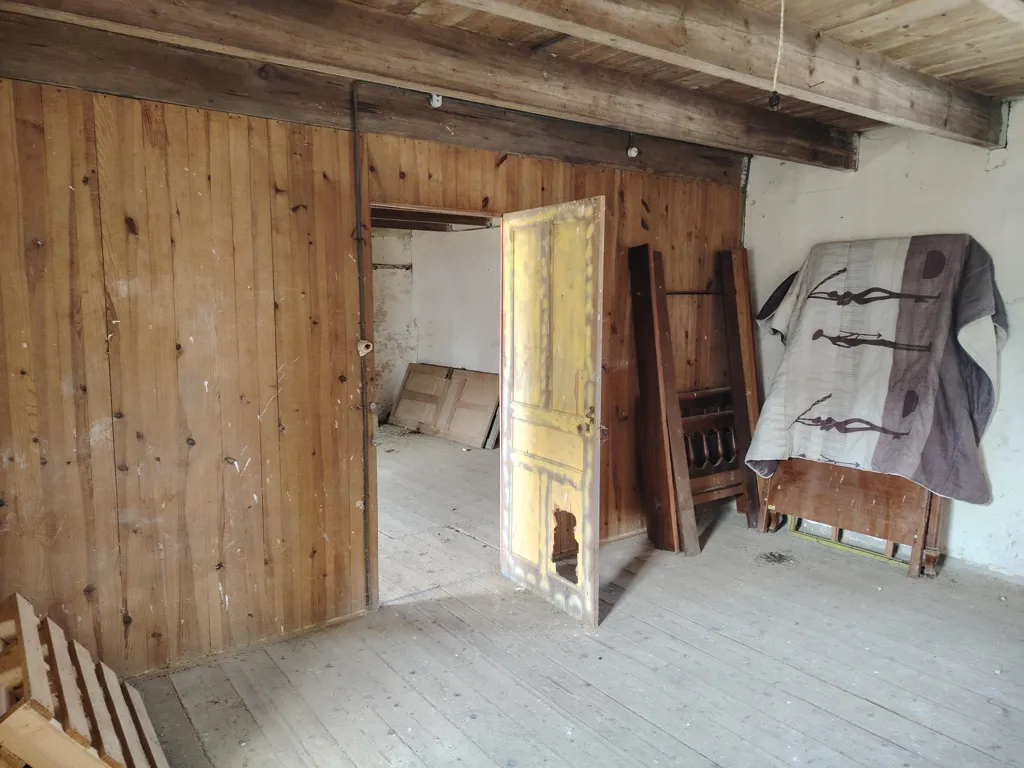 Pièces - Maison en Pierre à Rénover à Ploudaniel