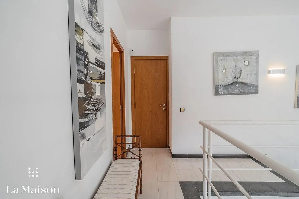 Hallway - Luxury House with Pool in Arenys de Munt