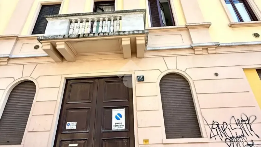 Välivaade - Studio Flat in Historic Building, Milan