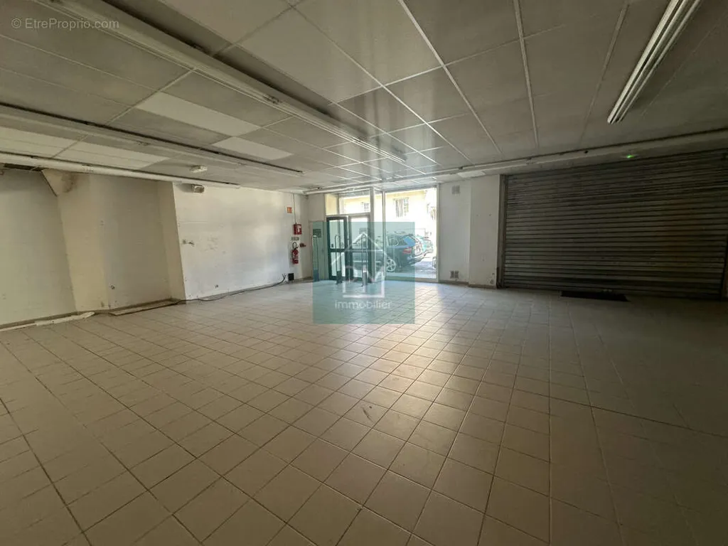 Stanze - Commercial Space Near Beach in Mers-les-Bains