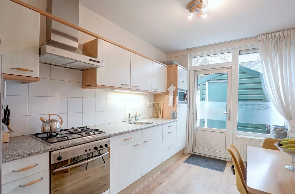 Cuisine - Corner House with Garden in Zevenaar