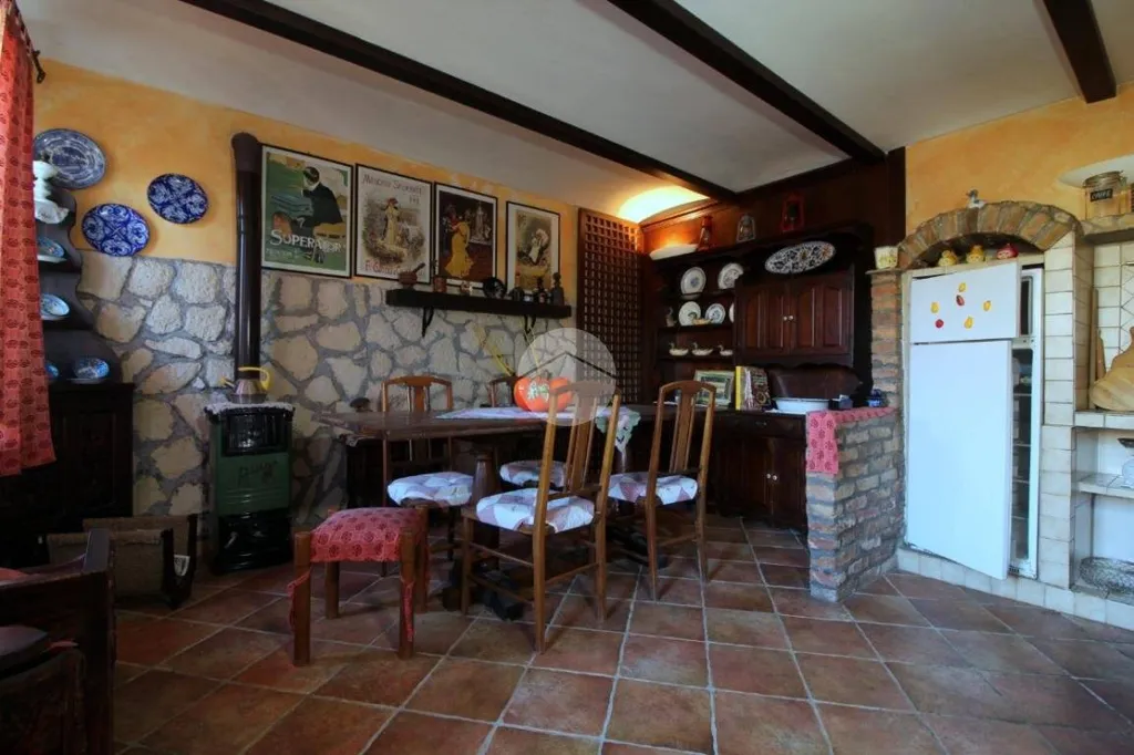 Salle à manger - Semi-Detached House with Panoramic View in Sommariva Perno